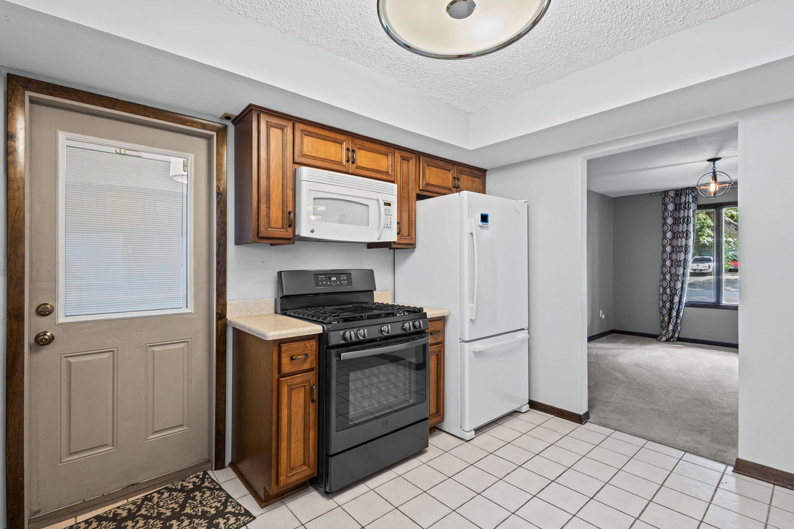 2417 Mayfair Drive, Joliet, IL 60433