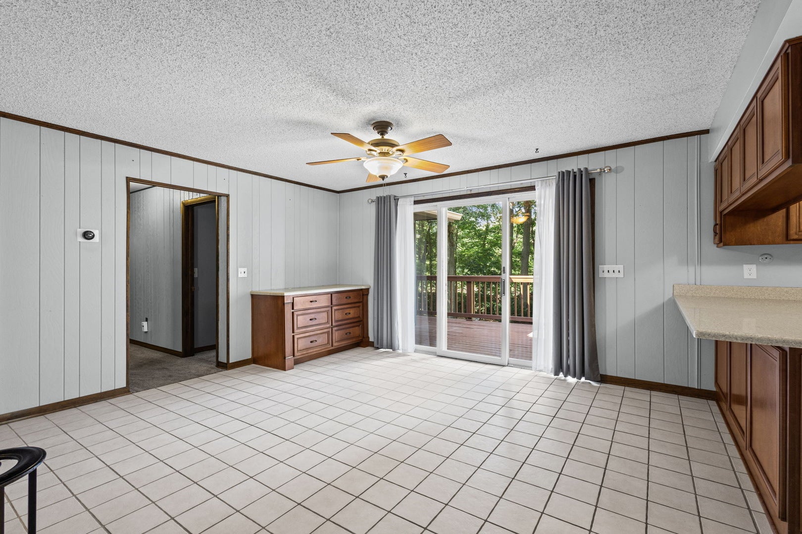 2417 Mayfair Drive, Joliet, IL 60433