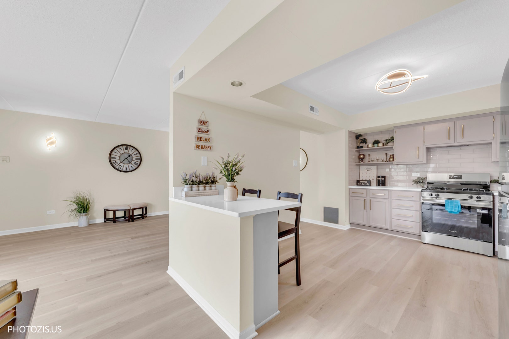 16742 Paxton Avenue, #2N, Tinley Park, IL 60477 16742 Paxton Avenue, #2N, Tinley Park, IL 60477