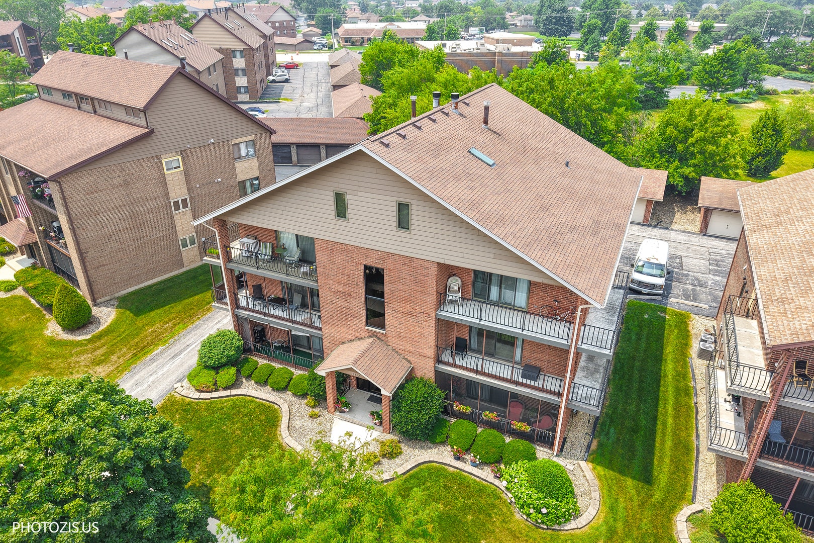16742 Paxton Avenue, #2N, Tinley Park, IL 60477 16742 Paxton Avenue, #2N, Tinley Park, IL 60477