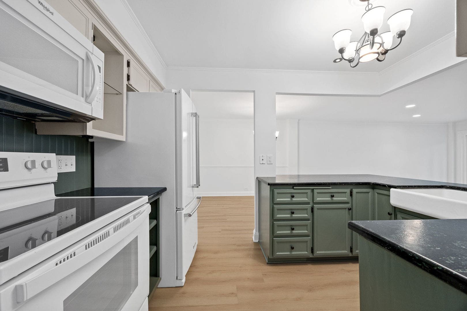 6585 Main Street, #201, Downers Grove, IL 60516 6585 Main Street, #201, Downers Grove, IL 60516