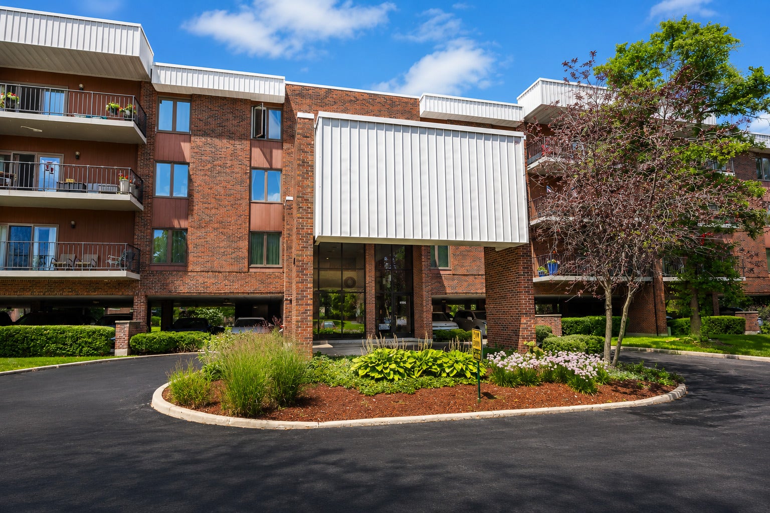 6585 Main Street, #201, Downers Grove, IL 60516 6585 Main Street, #201, Downers Grove, IL 60516