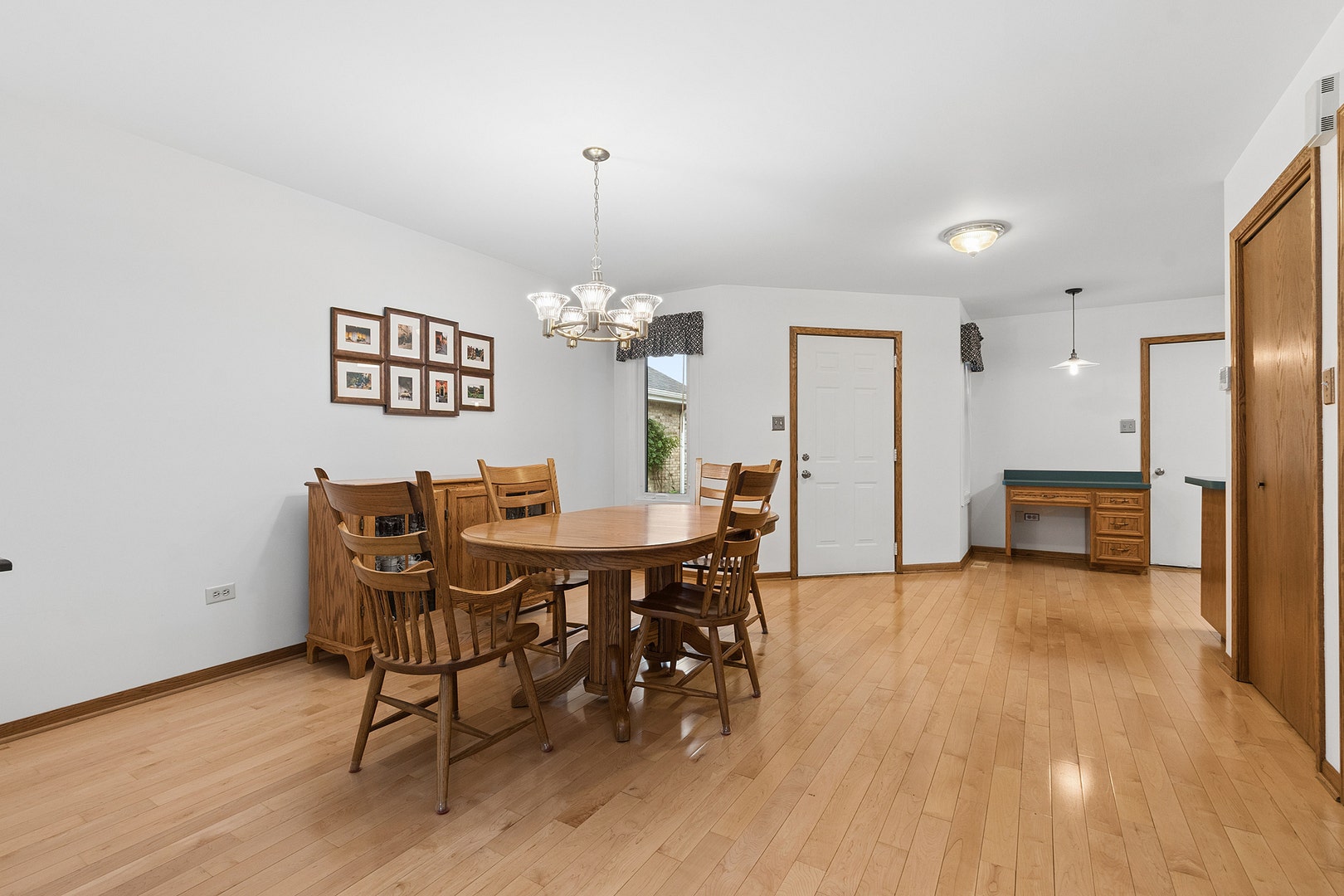 11354 Lakebrook Court, Orland Park, IL 60467 11354 Lakebrook Court, Orland Park, IL 60467