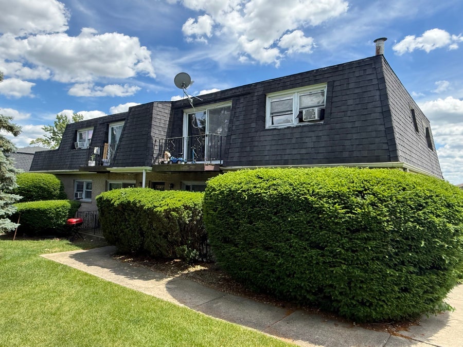 Property photo for 9830 El Cameno Lane, Orland Park, IL