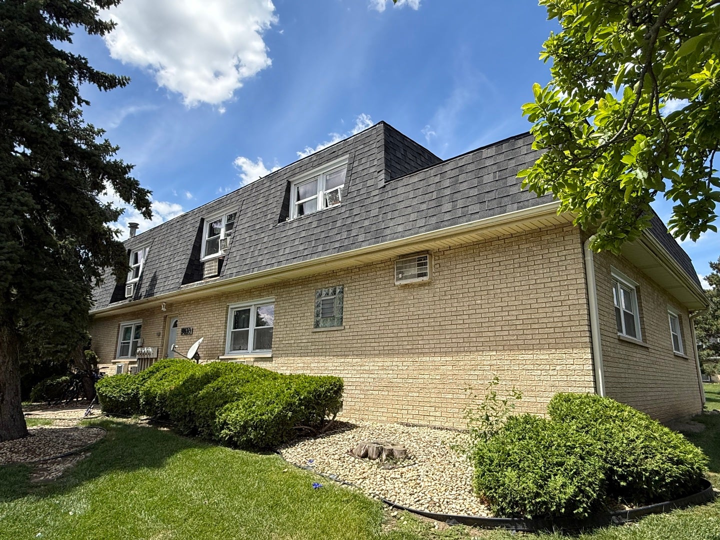 9830 El Cameno Lane, Orland Park, IL 60462 9830 El Cameno Lane, Orland Park, IL 60462