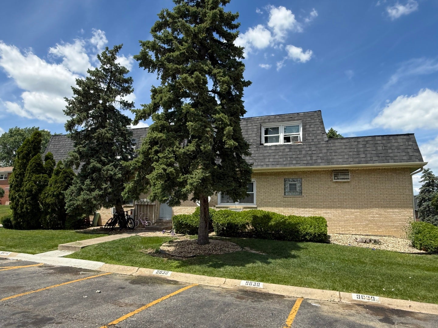 9830 El Cameno Lane, Orland Park, IL 60462 9830 El Cameno Lane, Orland Park, IL 60462