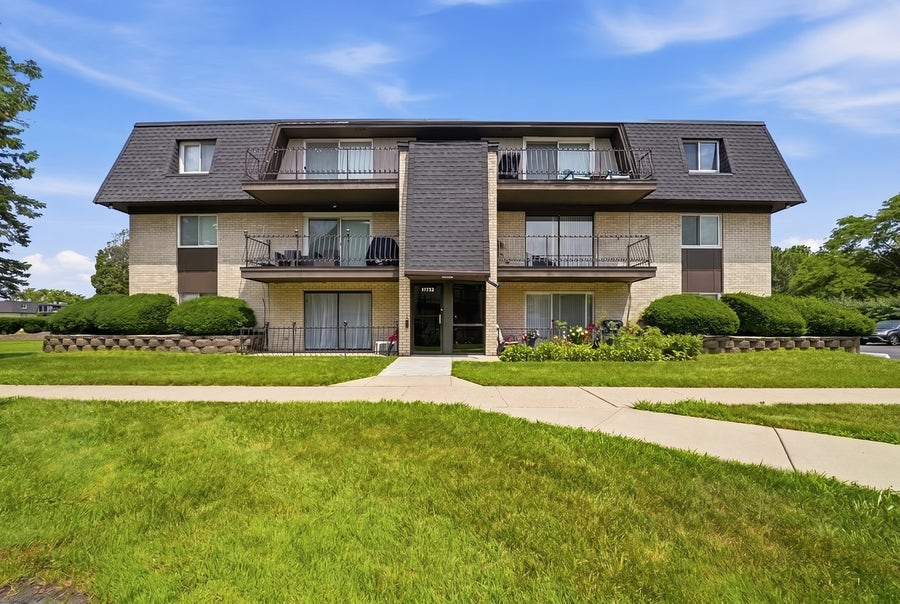 Property photo for 11123 S 84th Avenue, #2B, Palos Hills, IL
