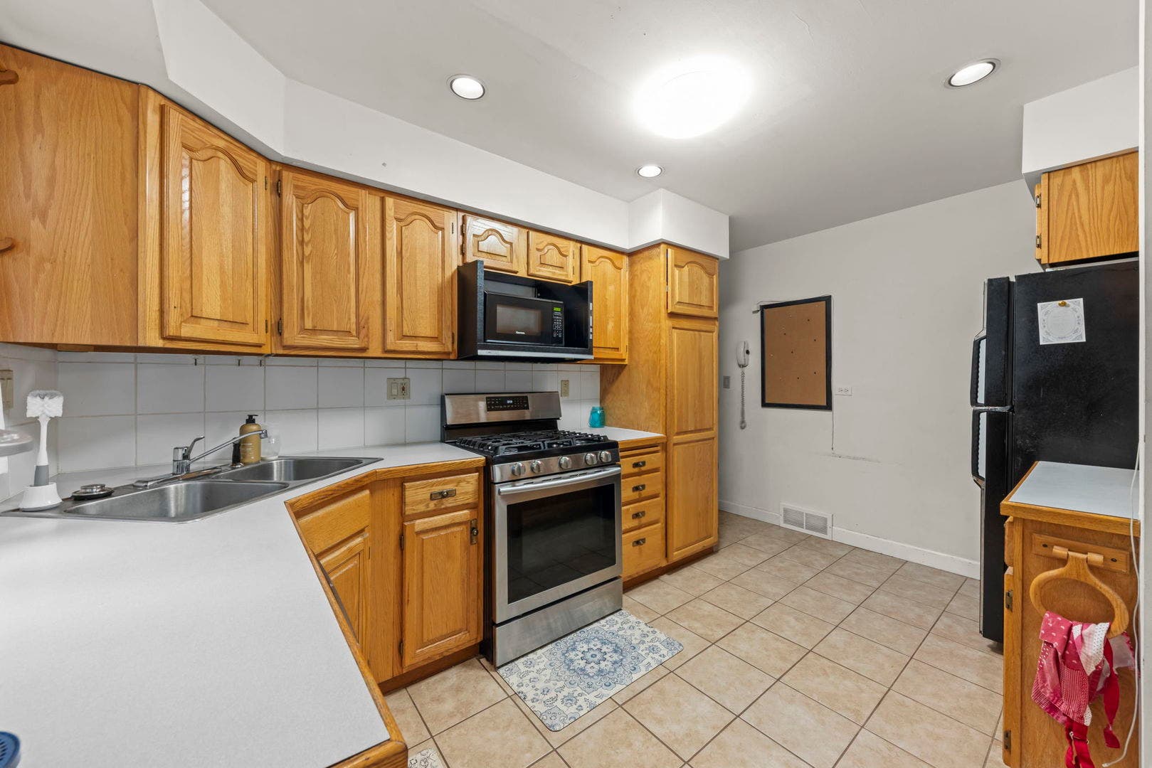 5616 AUBREY Terrace, Downers Grove, IL 60516 5616 AUBREY Terrace, Downers Grove, IL 60516