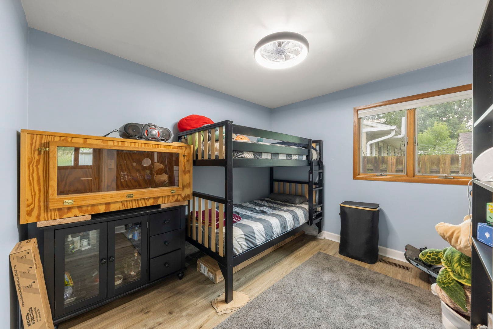 5616 AUBREY Terrace, Downers Grove, IL 60516 5616 AUBREY Terrace, Downers Grove, IL 60516