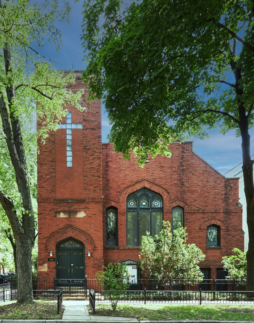 Property photo for 1901 W Cornelia Avenue, Chicago, IL