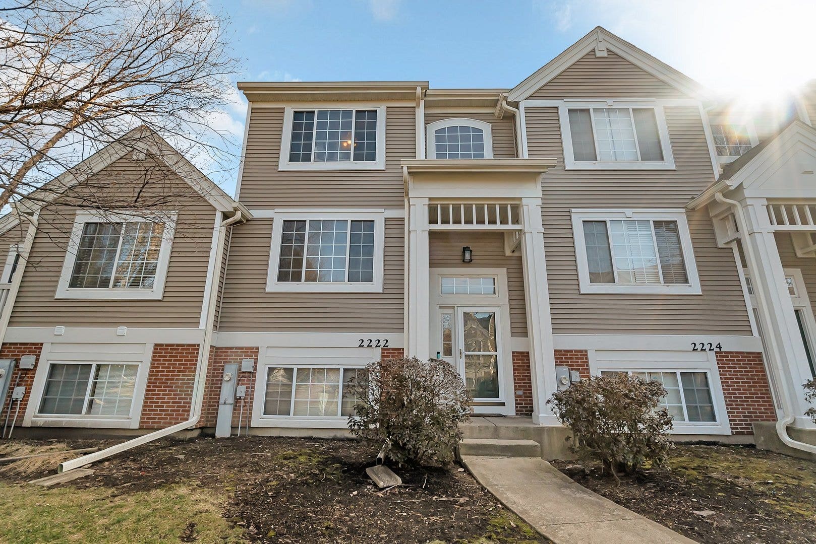 2222 Daybreak Drive, Aurora, IL 60503