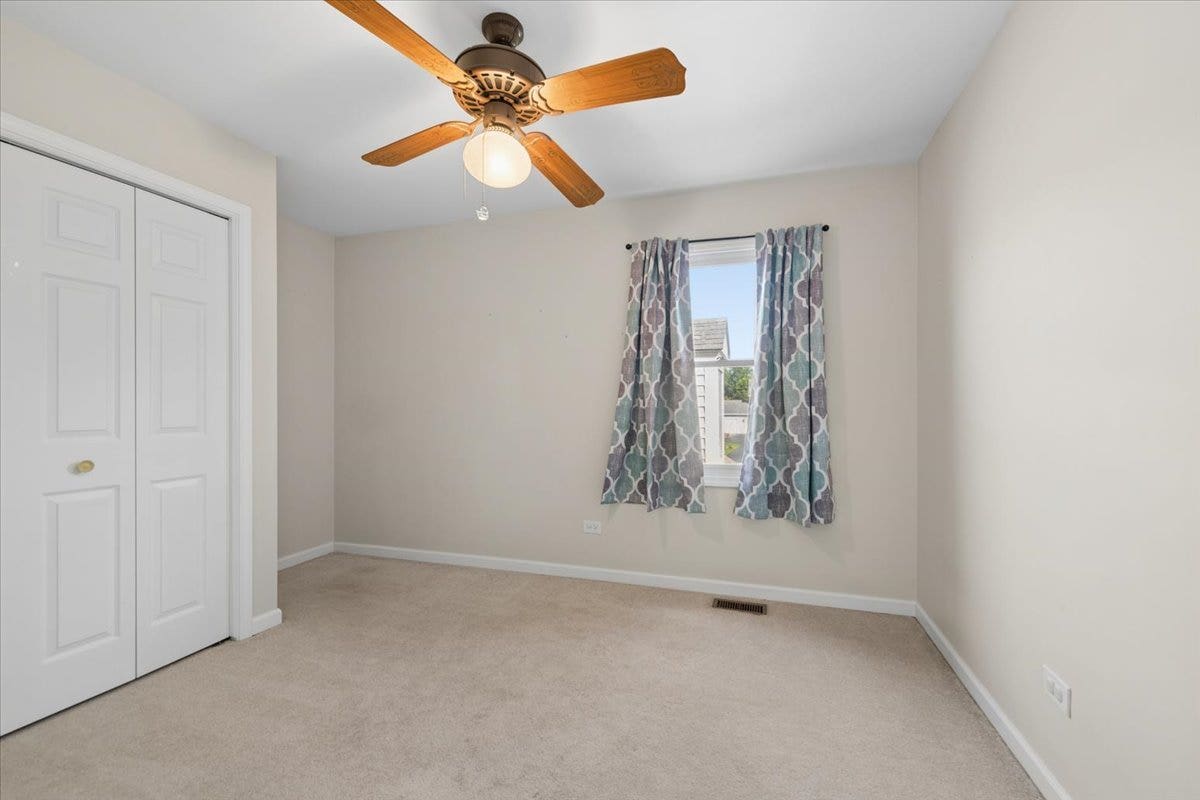 41W610 Silvana Drive, Elgin, IL 60124 41W610 Silvana Drive, Elgin, IL 60124