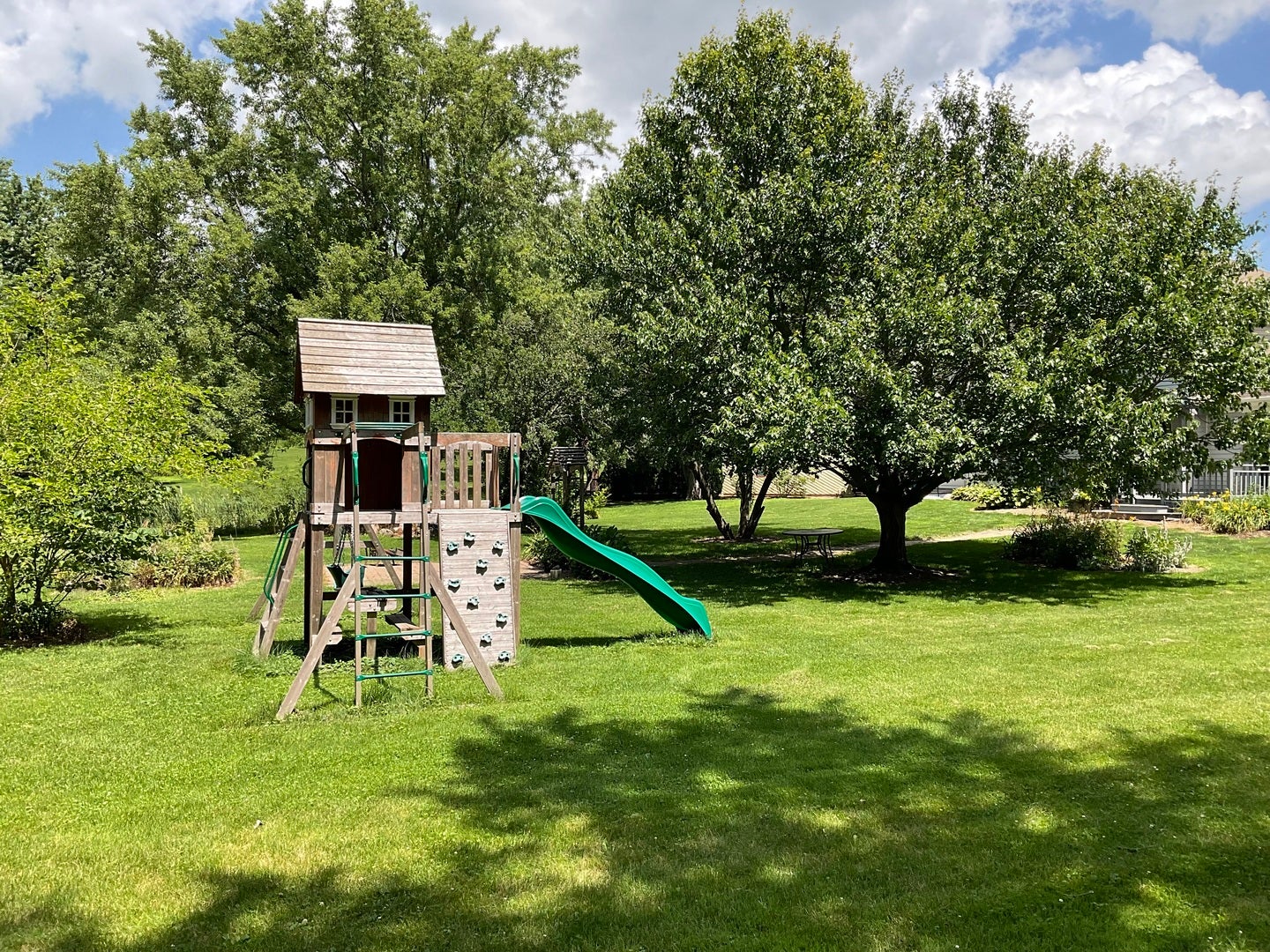41W610 Silvana Drive, Elgin, IL 60124 41W610 Silvana Drive, Elgin, IL 60124