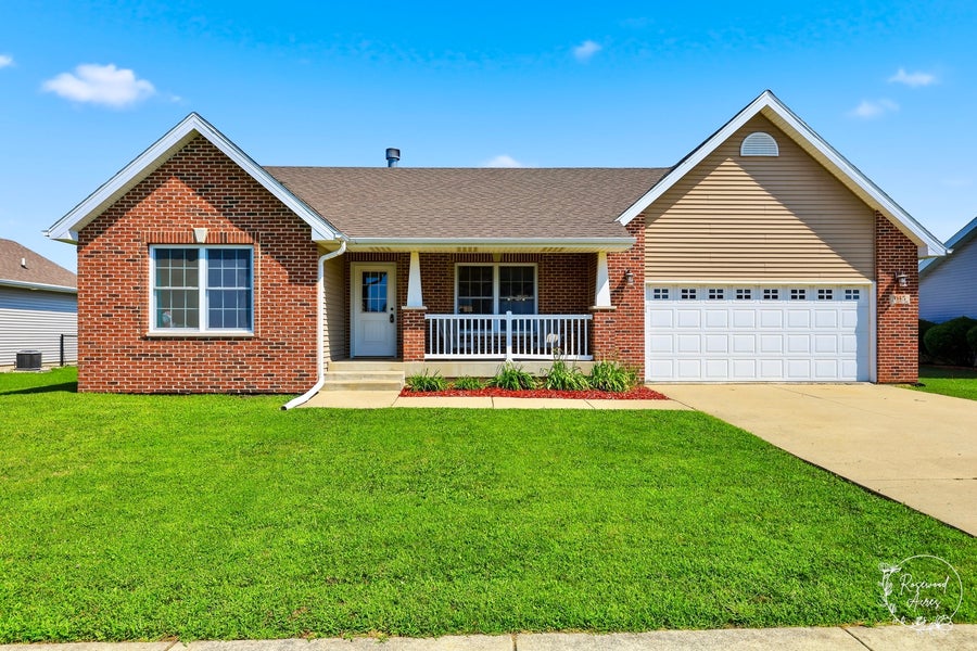 Property photo for 645 School Drive, Bourbonnais, IL