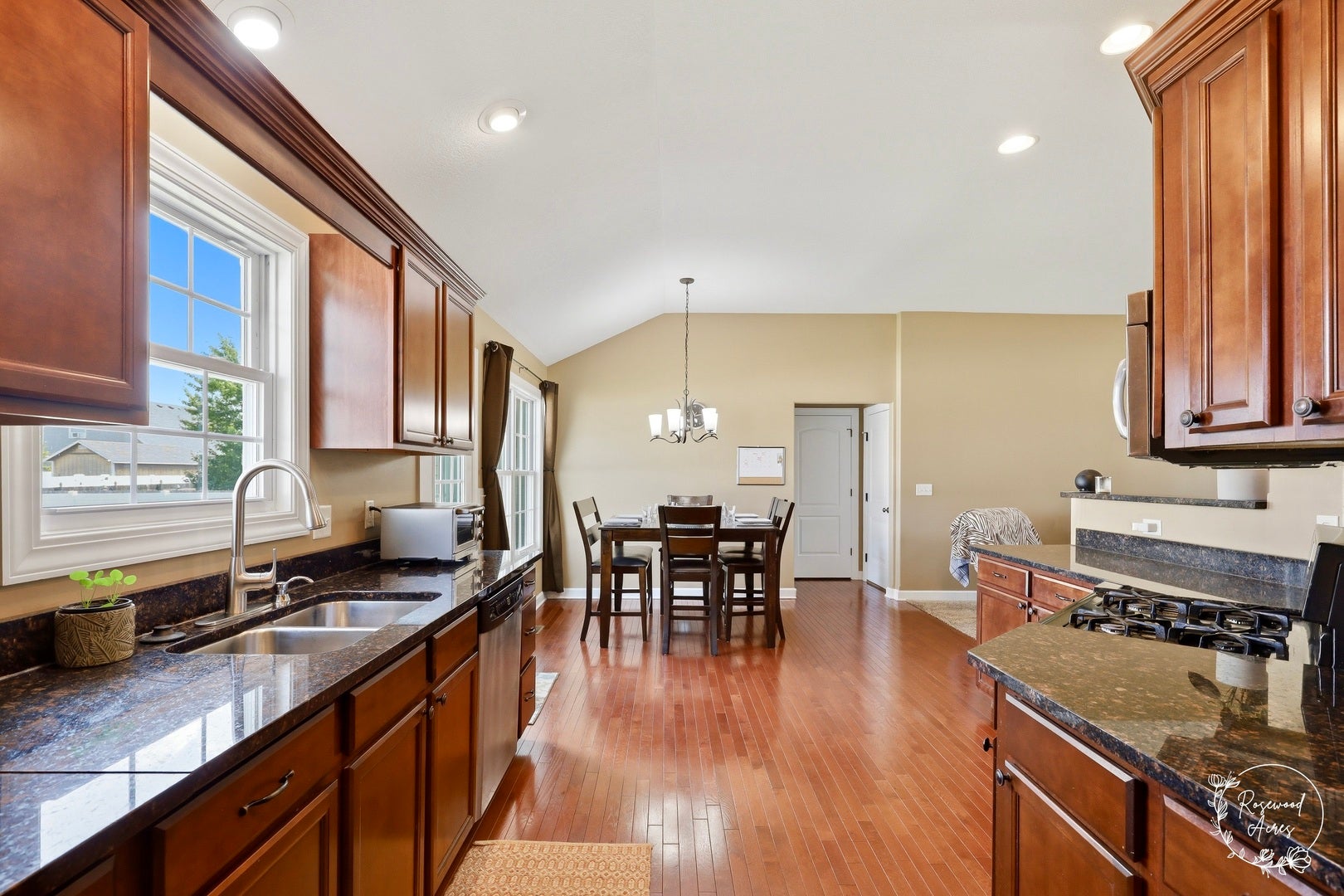 645 School Drive, Bourbonnais, IL 60914 645 School Drive, Bourbonnais, IL 60914