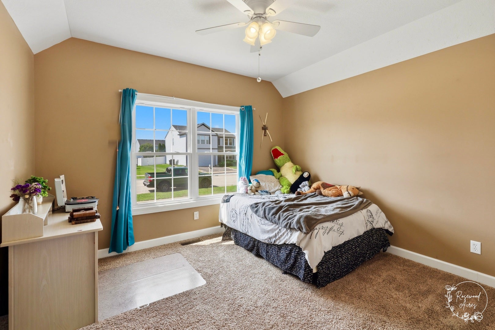 645 School Drive, Bourbonnais, IL 60914 645 School Drive, Bourbonnais, IL 60914
