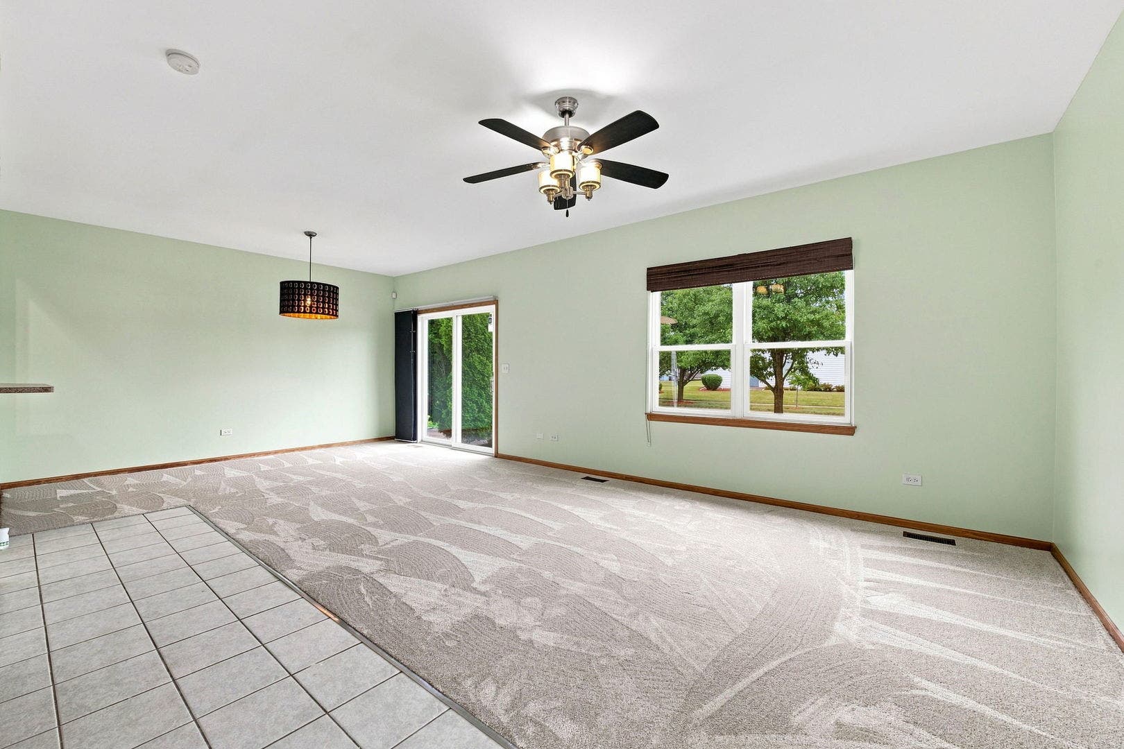 1800 Waters Edge Drive, Minooka, IL 60447 1800 Waters Edge Drive, Minooka, IL 60447