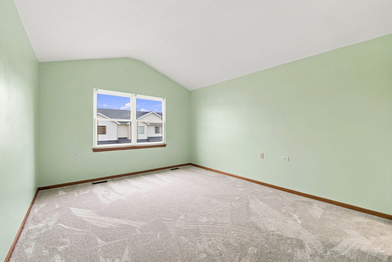 1800 Waters Edge Drive, Minooka, IL 60447 1800 Waters Edge Drive, Minooka, IL 60447