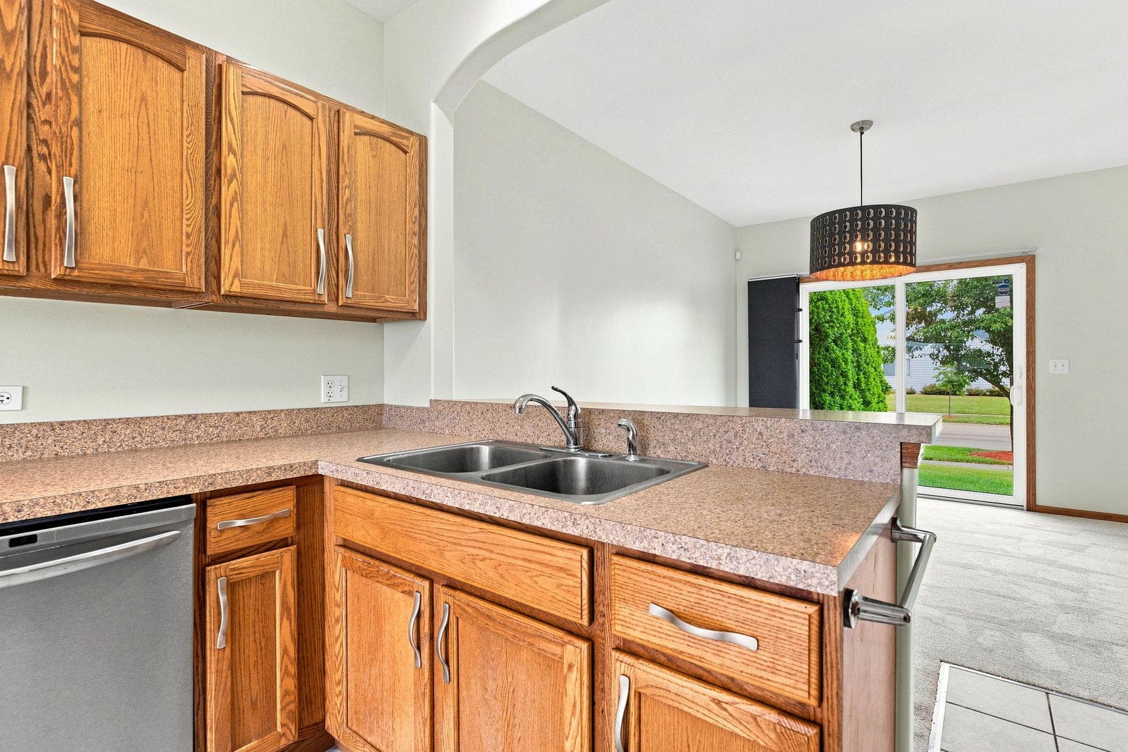 1800 Waters Edge Drive, Minooka, IL 60447 1800 Waters Edge Drive, Minooka, IL 60447