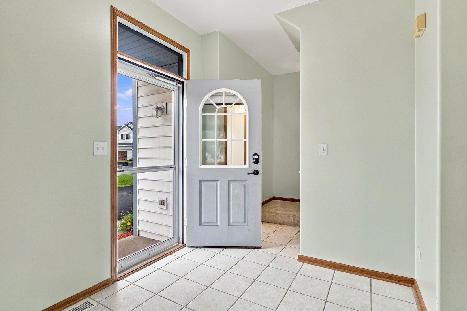 1800 Waters Edge Drive, Minooka, IL 60447 1800 Waters Edge Drive, Minooka, IL 60447