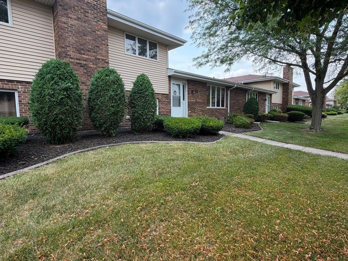 7313 W 154th Street, #44, Orland Park, IL 60462 7313 W 154th Street, #44, Orland Park, IL 60462