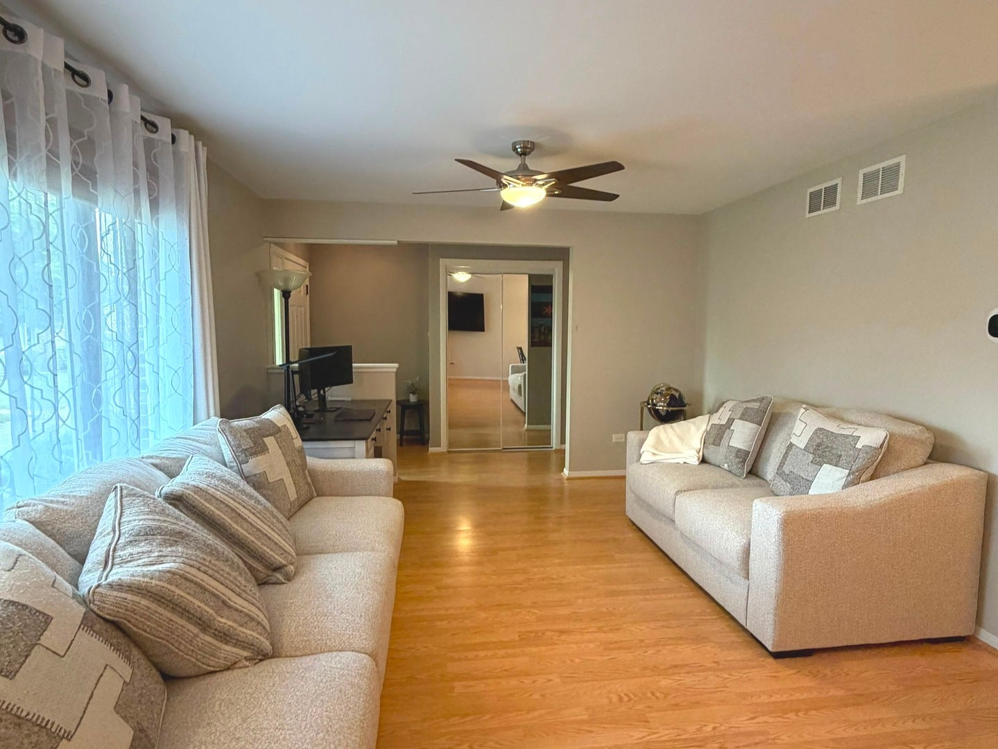 7313 W 154th Street, #44, Orland Park, IL 60462 7313 W 154th Street, #44, Orland Park, IL 60462