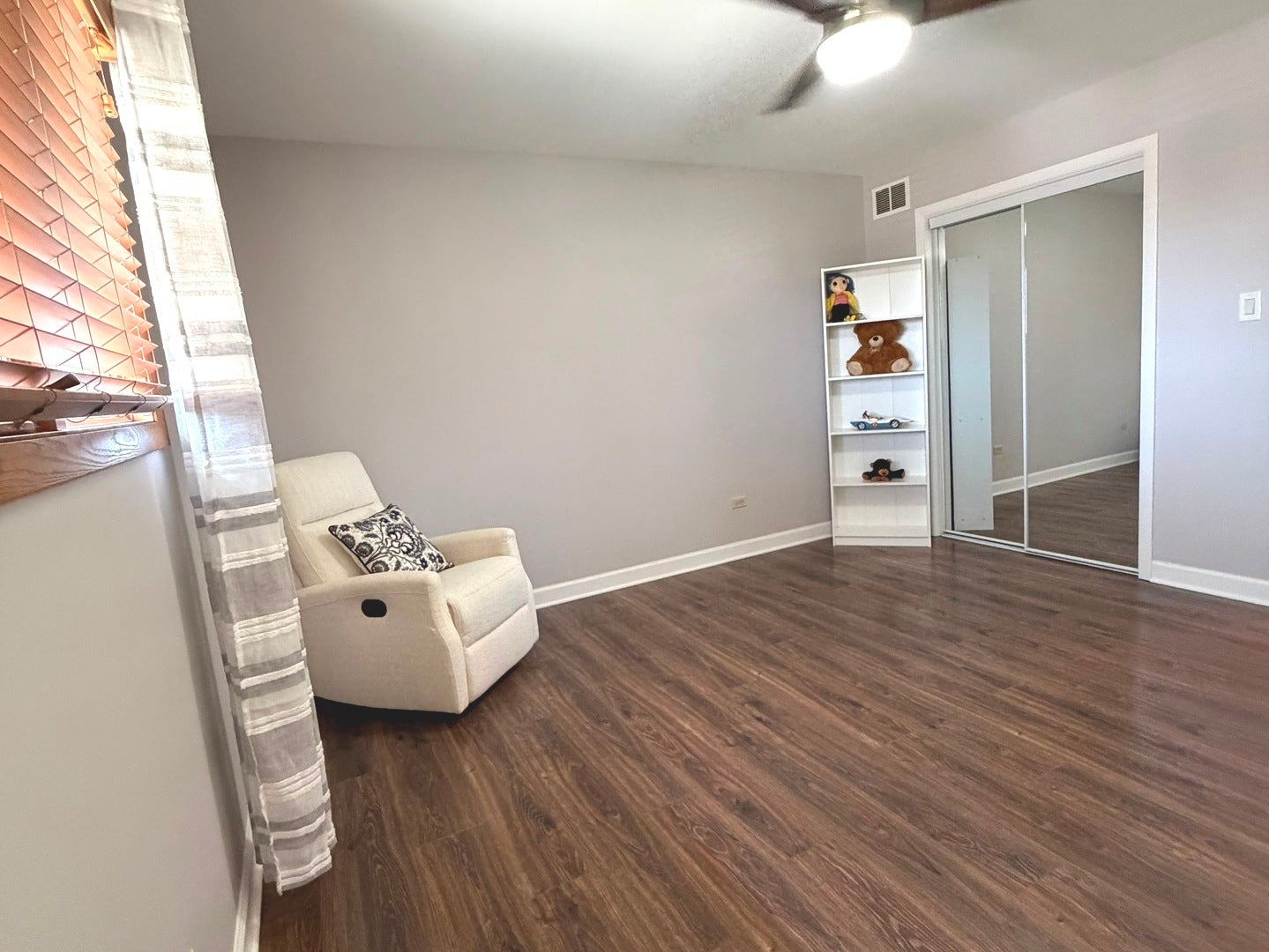 7313 W 154th Street, #44, Orland Park, IL 60462 7313 W 154th Street, #44, Orland Park, IL 60462