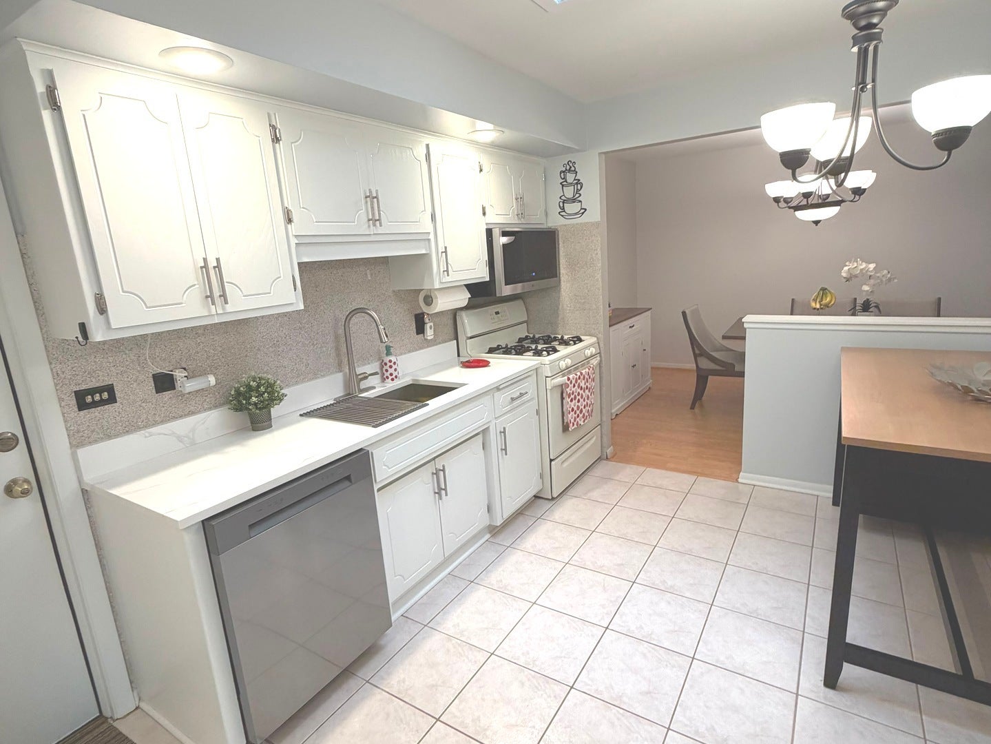 7313 W 154th Street, #44, Orland Park, IL 60462 7313 W 154th Street, #44, Orland Park, IL 60462