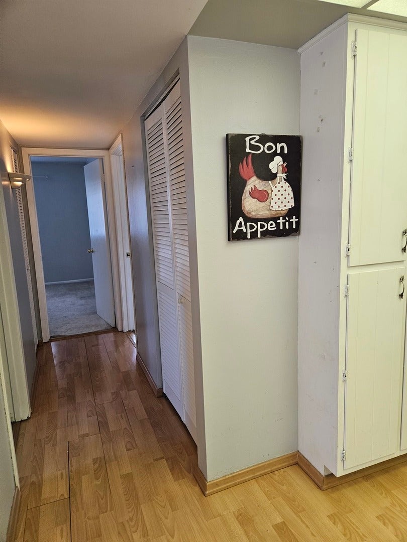 9817 Treetop Drive, #2A, Orland Park, IL 60462