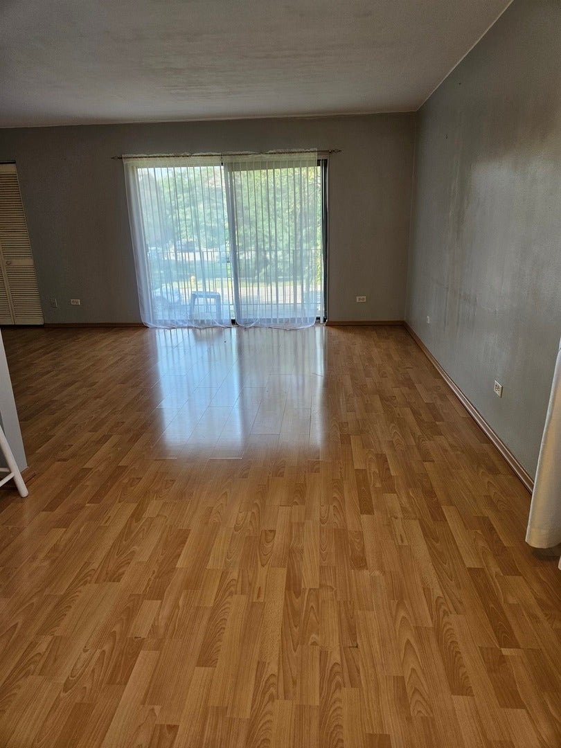 9817 Treetop Drive, #2A, Orland Park, IL 60462