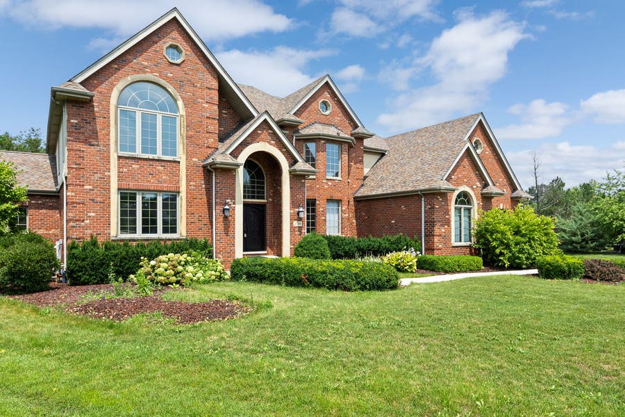 Property photo for 21588 Williamsburg Court, Frankfort, IL