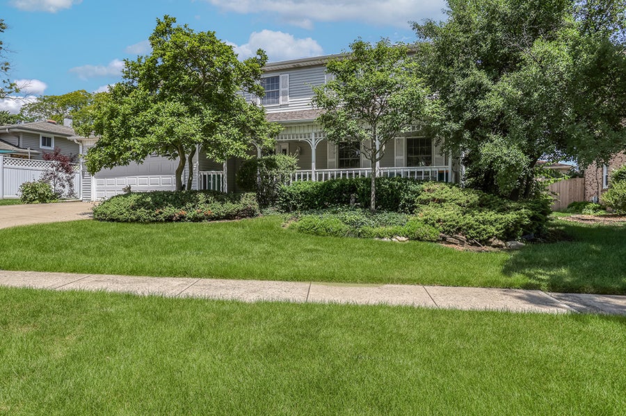Property photo for 403 Sara Avenue, Lemont, IL