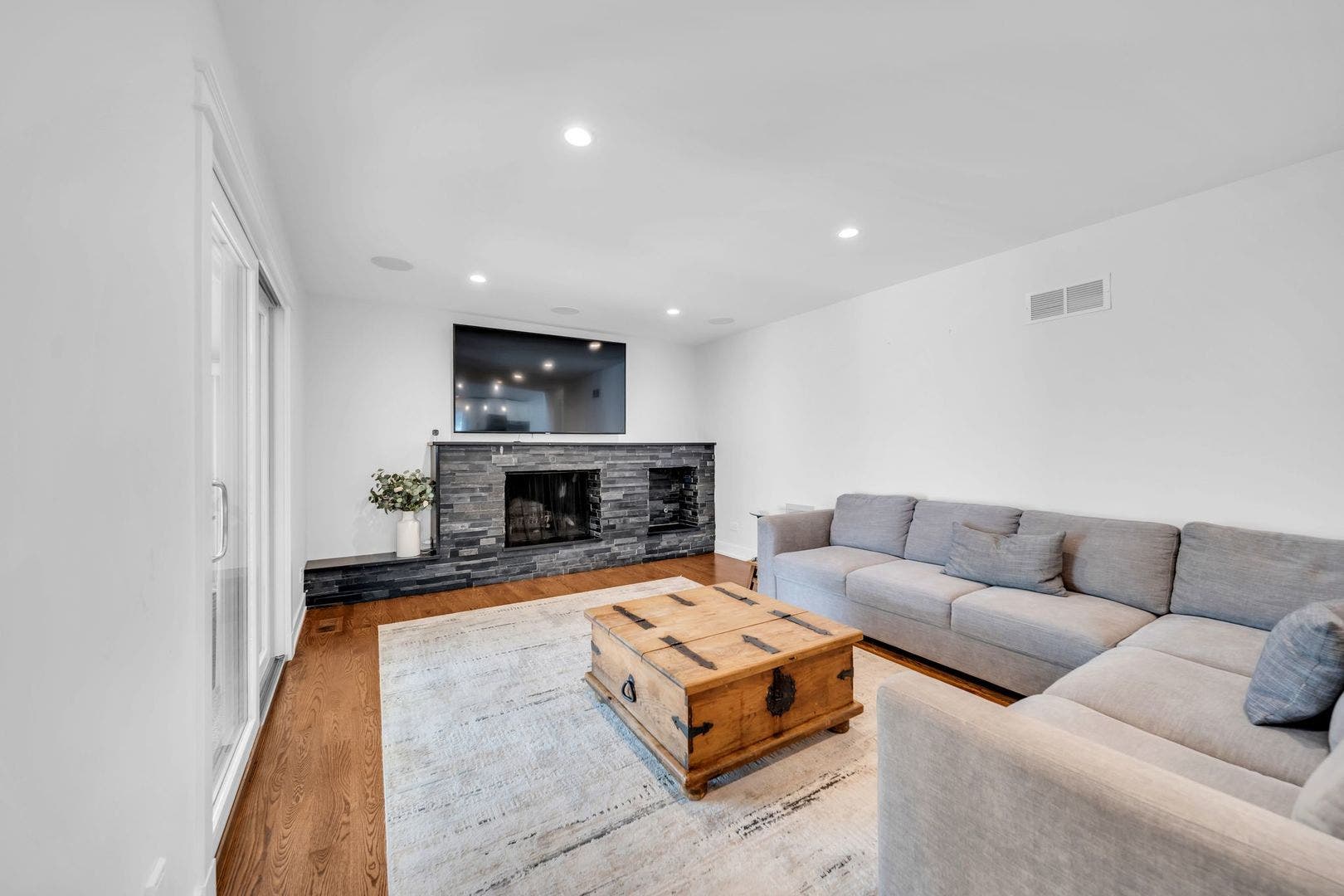 13513 S 84th Avenue, Orland Park, IL 60462