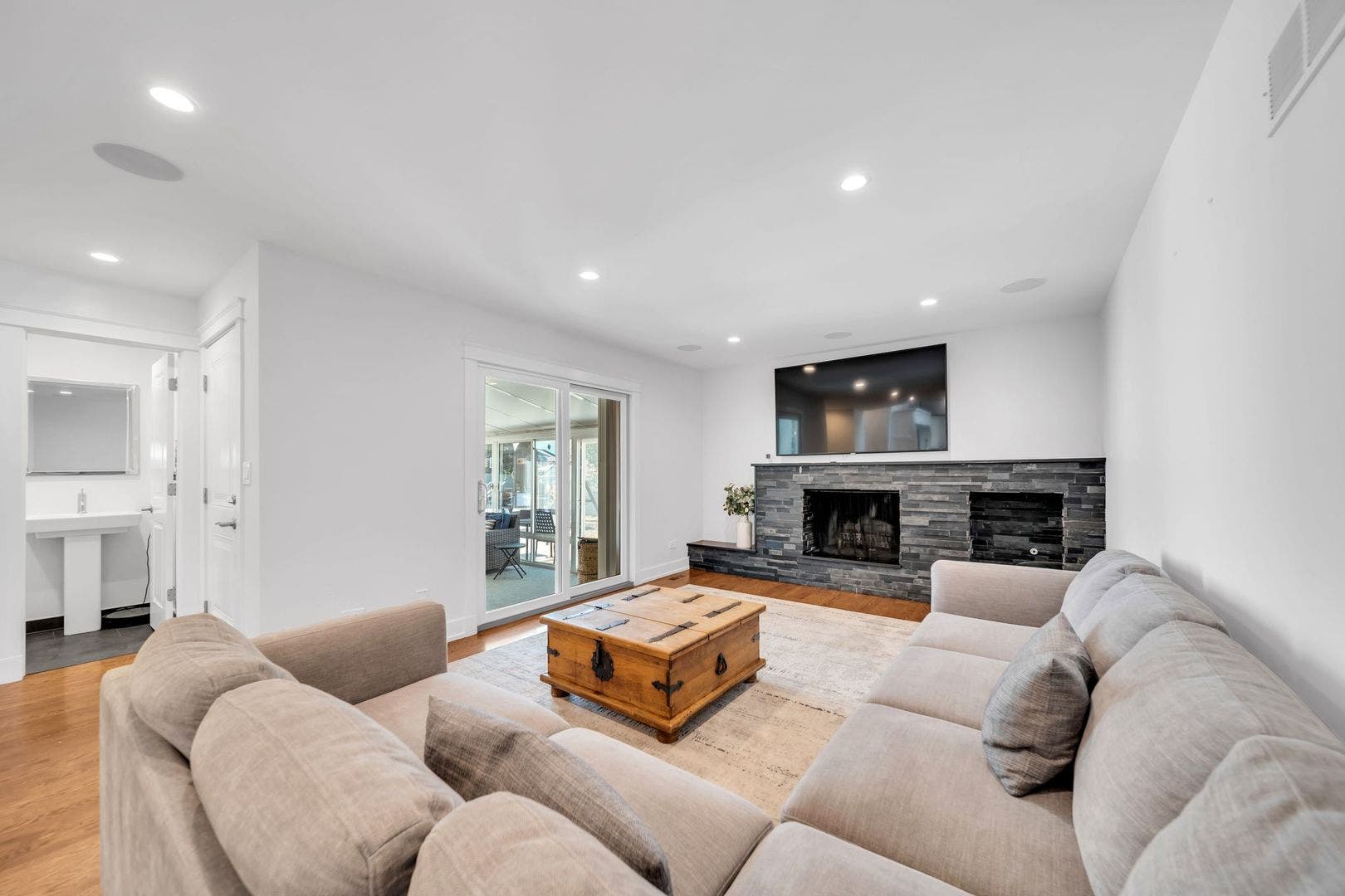 13513 S 84th Avenue, Orland Park, IL 60462