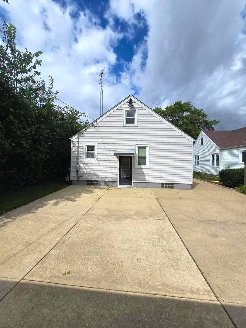 710 Catherine Street, Joliet, IL 60435 710 Catherine Street, Joliet, IL 60435