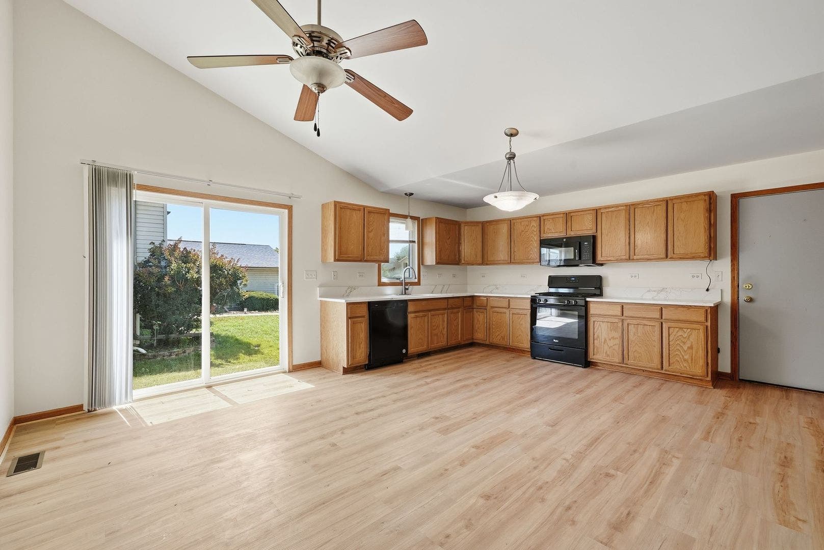 1402 Enborn Drive, Joliet, IL 60431 1402 Enborn Drive, Joliet, IL 60431
