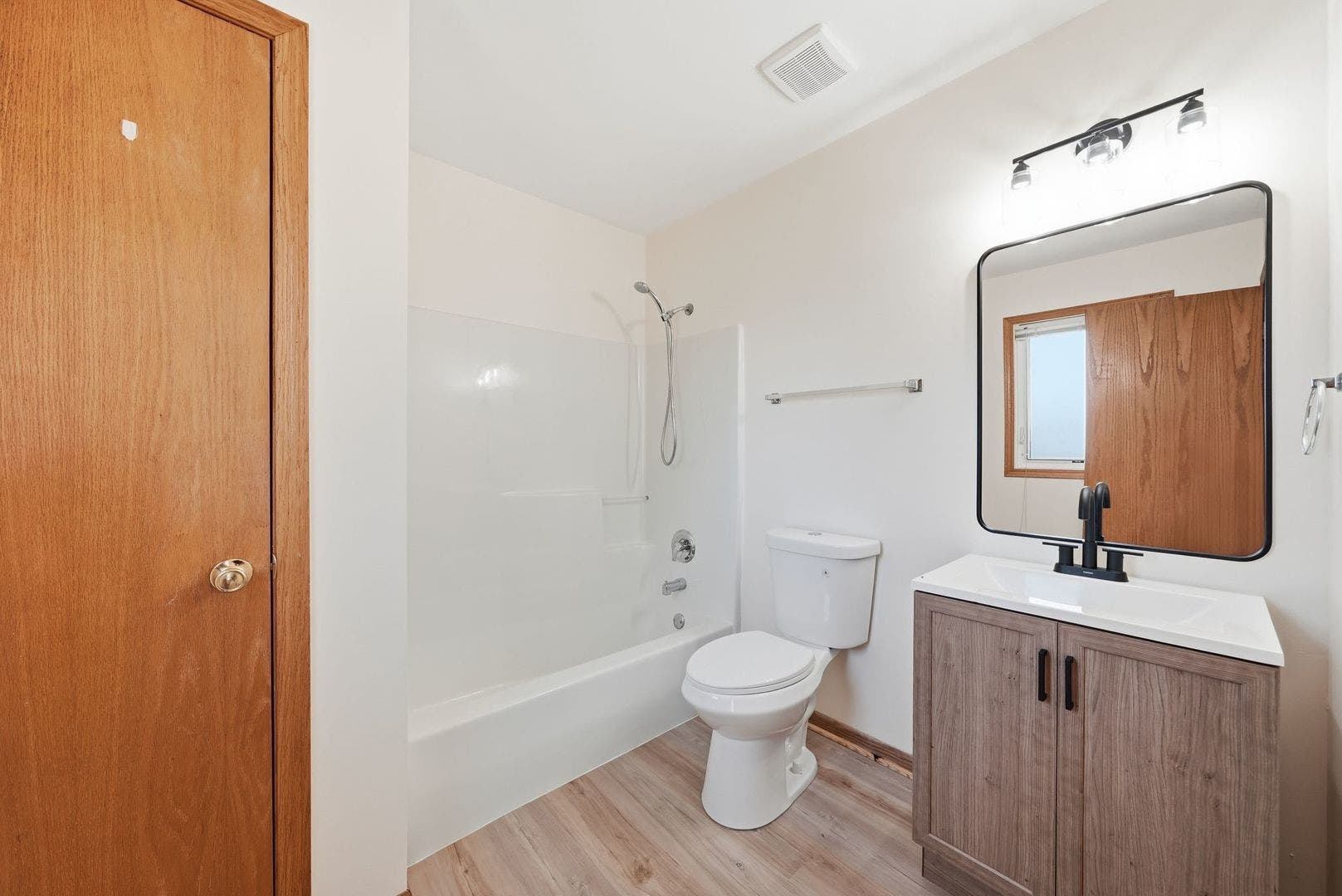 1402 Enborn Drive, Joliet, IL 60431 1402 Enborn Drive, Joliet, IL 60431
