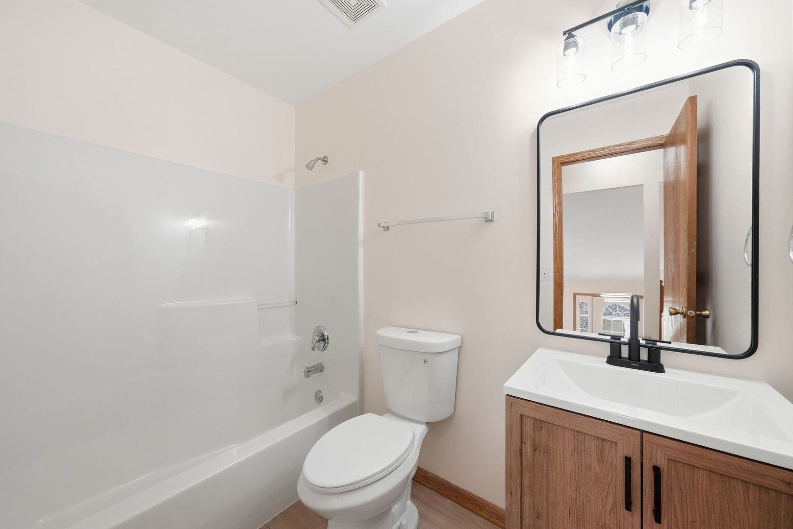 1402 Enborn Drive, Joliet, IL 60431 1402 Enborn Drive, Joliet, IL 60431