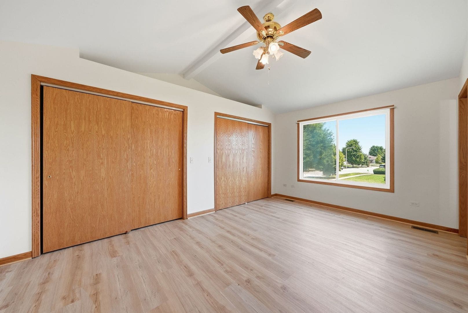 1402 Enborn Drive, Joliet, IL 60431 1402 Enborn Drive, Joliet, IL 60431