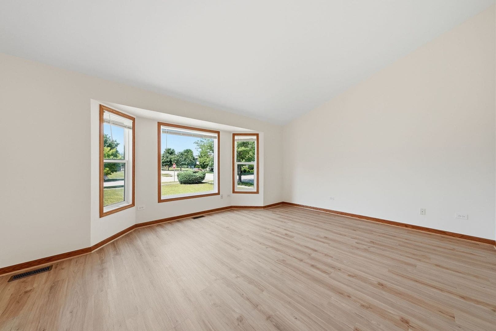 1402 Enborn Drive, Joliet, IL 60431 1402 Enborn Drive, Joliet, IL 60431