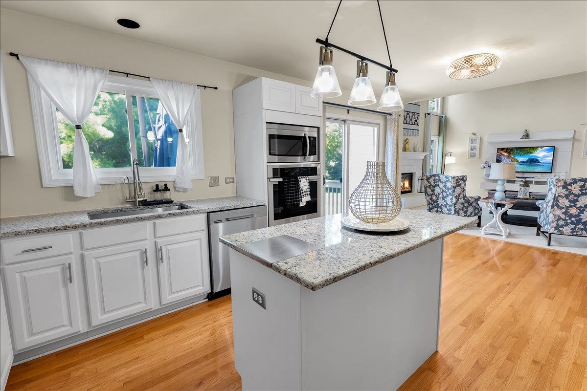 1877 Marne Road, Bolingbrook, IL 60490 1877 Marne Road, Bolingbrook, IL 60490