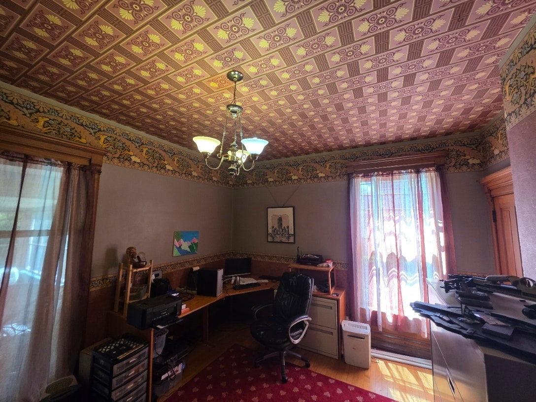 705 W Highland Avenue, Elgin, IL 60123 705 W Highland Avenue, Elgin, IL 60123