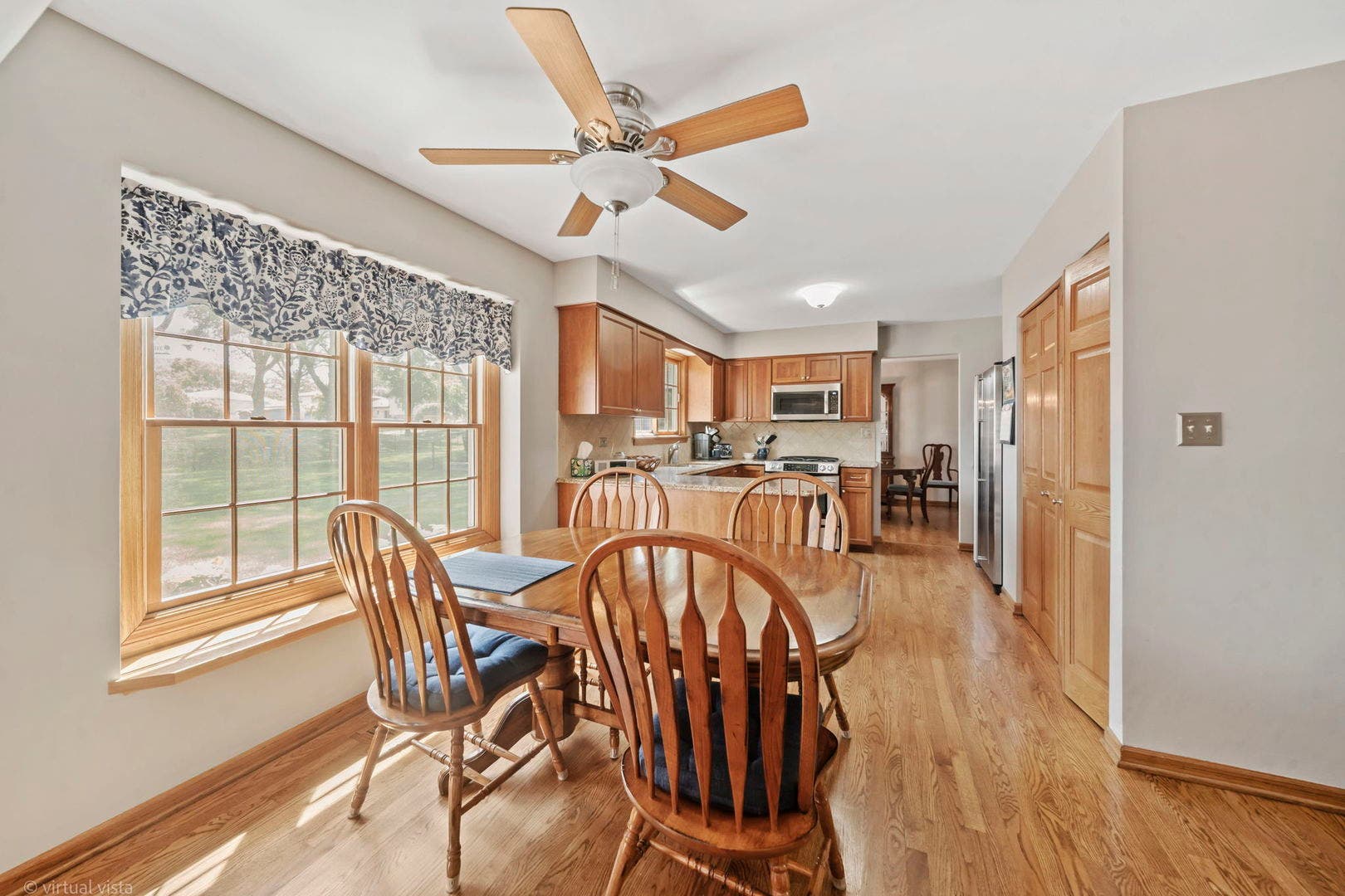 1725 Monmouth Place, Downers Grove, IL 60516