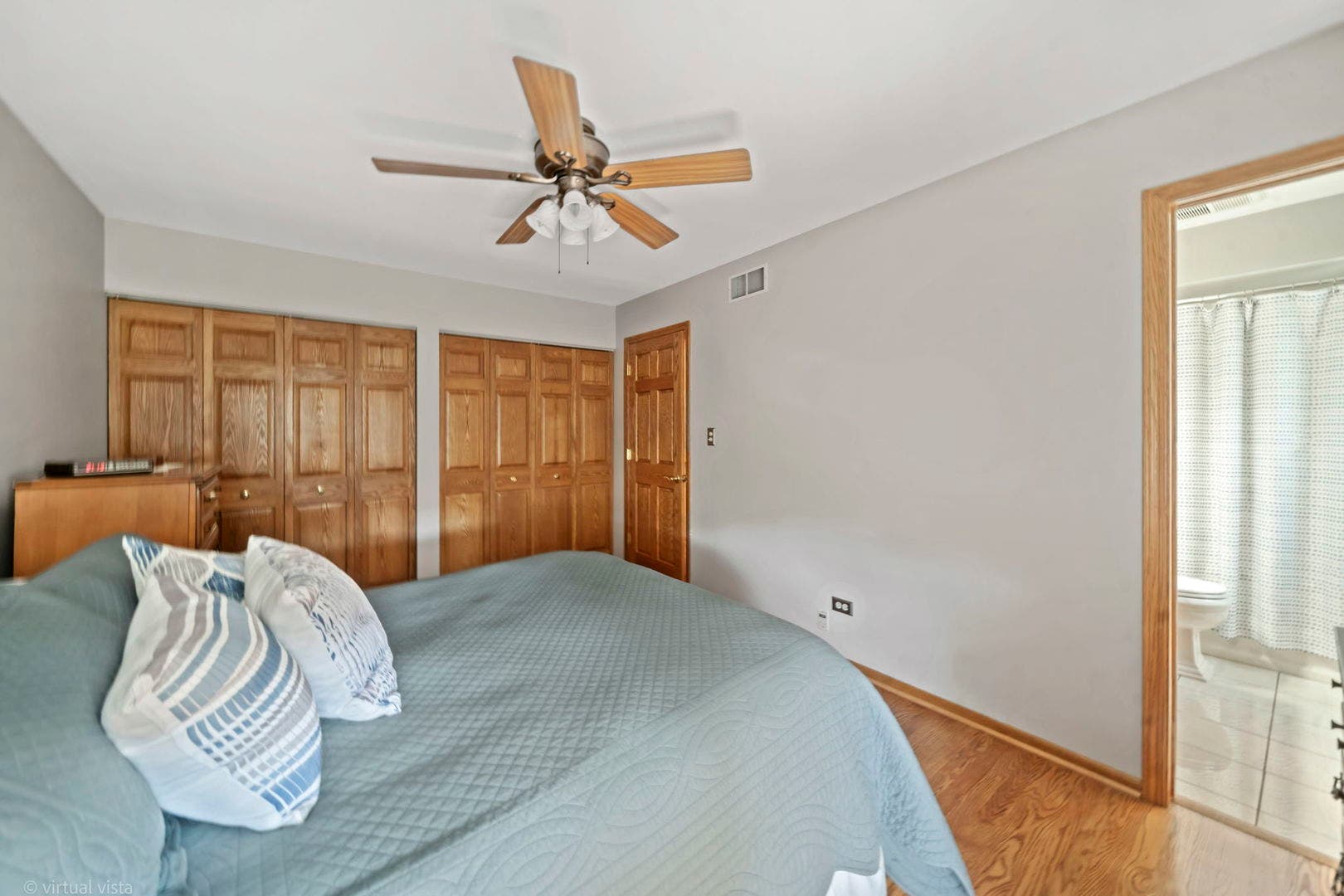 1725 Monmouth Place, Downers Grove, IL 60516