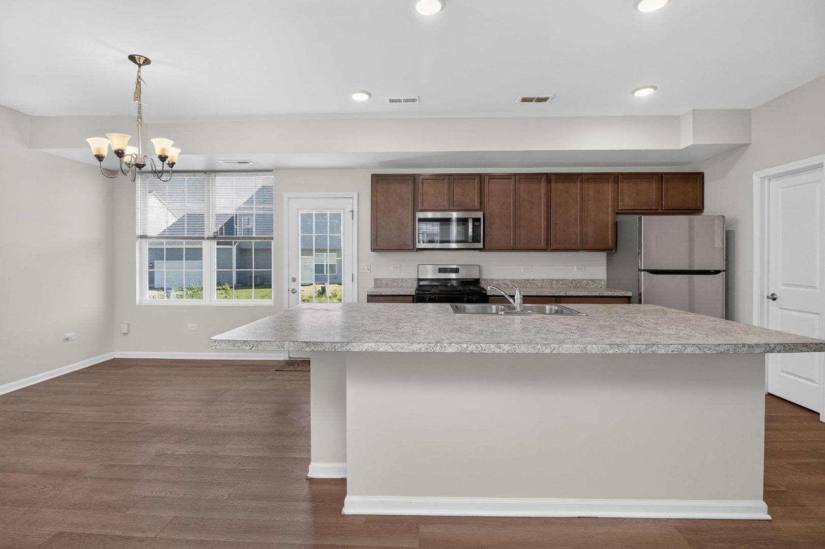 967 Celebration Drive, Aurora, IL 60504