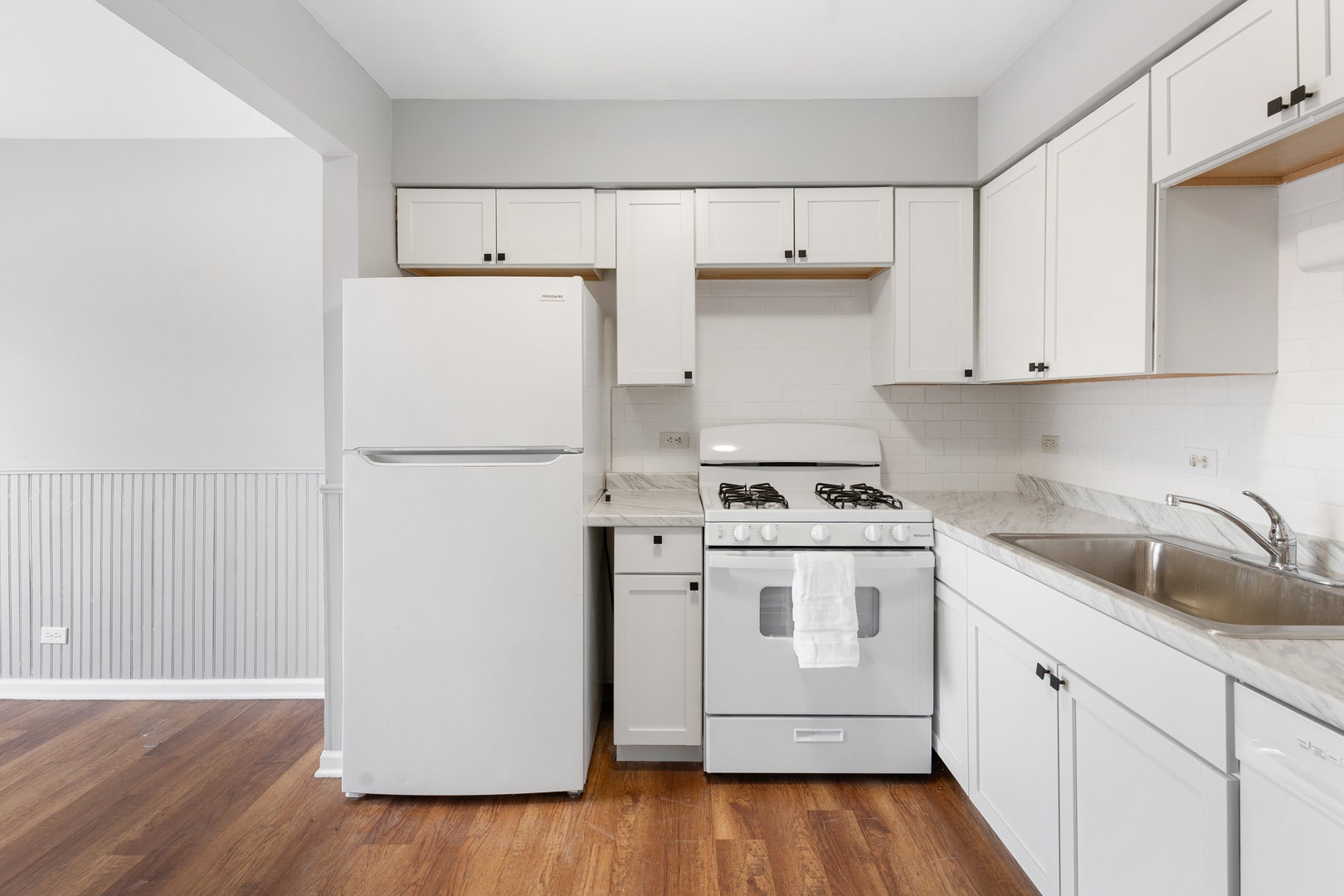 7348 Winthrop Way, #1, Downers Grove, IL 60516 7348 Winthrop Way, #1, Downers Grove, IL 60516