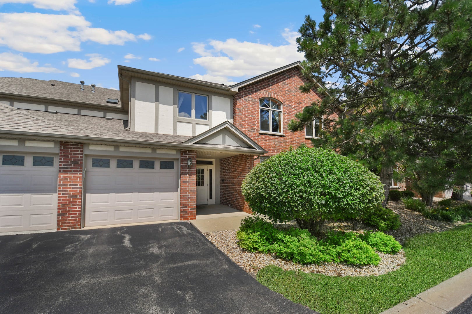 6252 Kallsen Drive, #4, Tinley Park, IL 60477