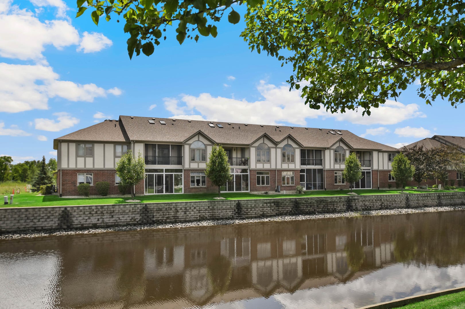 6252 Kallsen Drive, #4, Tinley Park, IL 60477