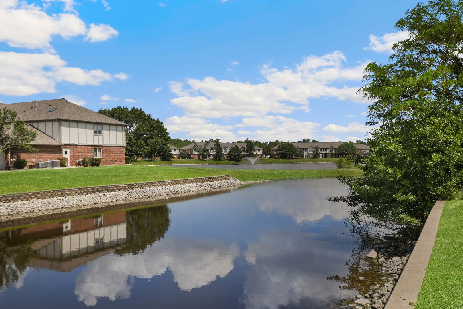 6252 Kallsen Drive, #4, Tinley Park, IL 60477