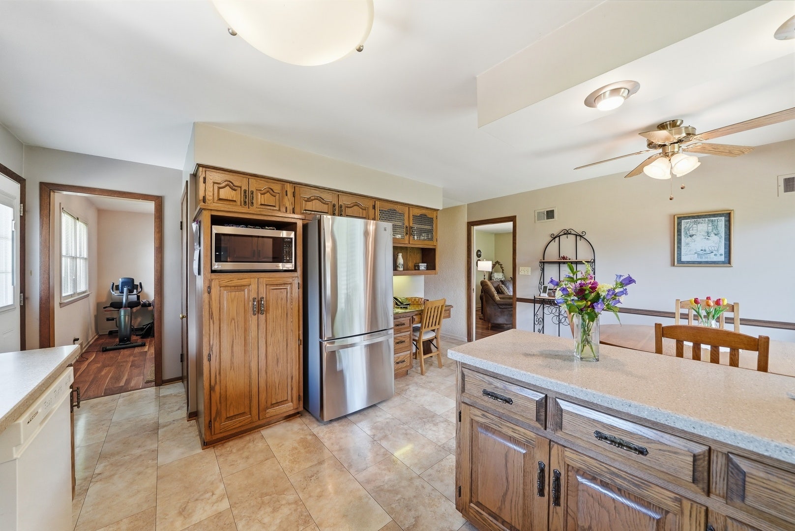 811 Magnolia Drive, Joliet, IL 60435 811 Magnolia Drive, Joliet, IL 60435